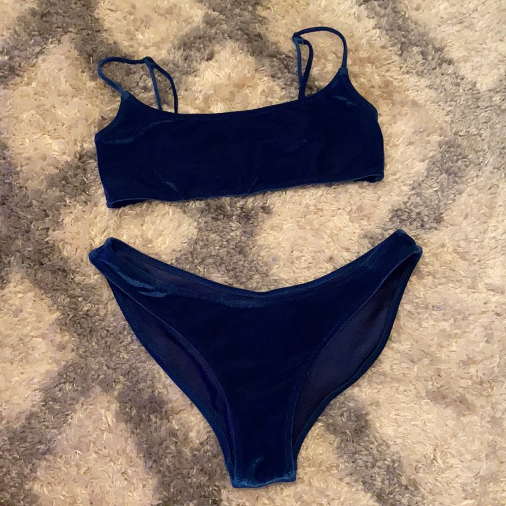 Triangl Blue bikini